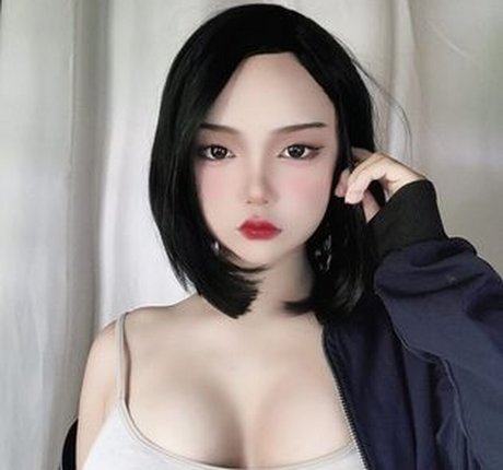 miraaamiku OnlyFans-Bilder geleakt