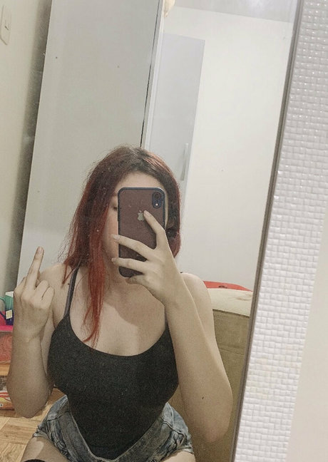 iamanothergirl OnlyFans Inhalte