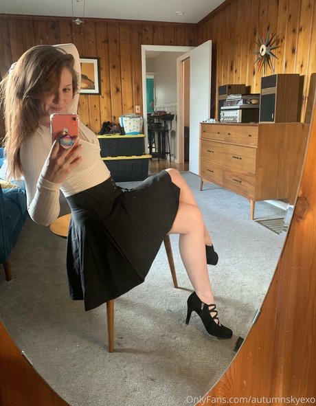 autumnskyexo OnlyFans Leaked