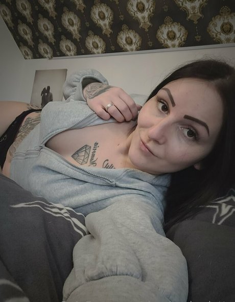 cheeky charlotte Nackt OnlyFans