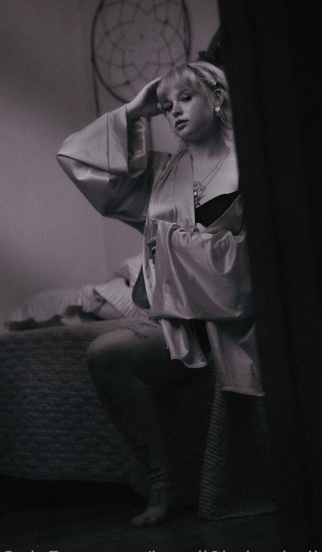 hotchellerae Nacktbilder von OnlyFans