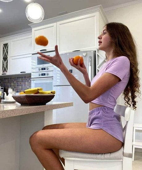 Stefania Deriabina OnlyFans Mega