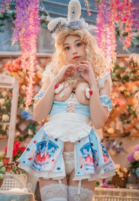 Mizhi mao OnlyFans nackt