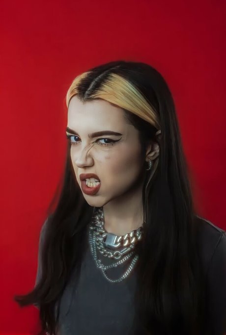 Violet Orlandi NurlyFans-Brüste