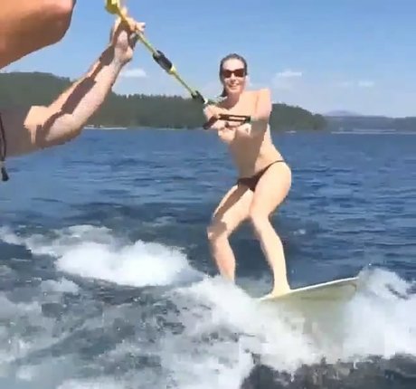 Chelsea Handler OnlyFans Sex