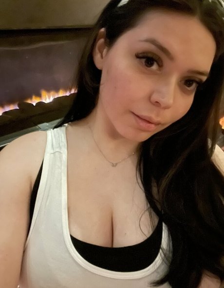 Adept OnlyFans Nacktbilder