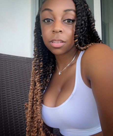 JazzyGuns Gratis OnlyFans Inhalte