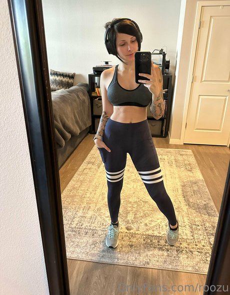 roozu OnlyFans Nacktbilder