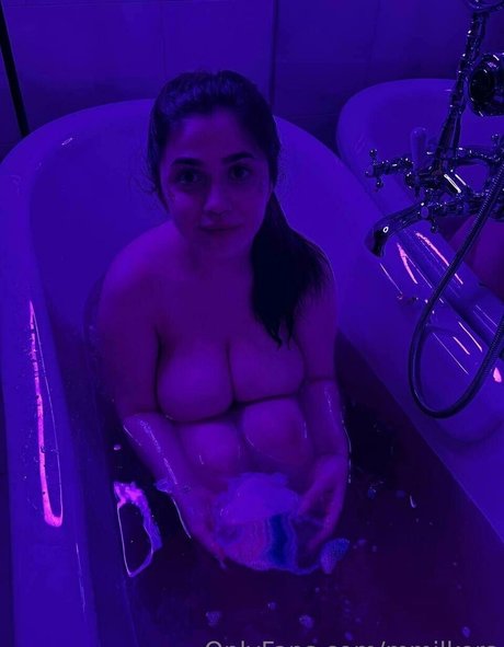 rasierte onlyfans heiß XXX Vorschau