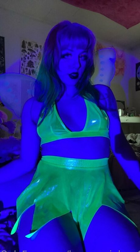 bunny rainbow69 Nackt