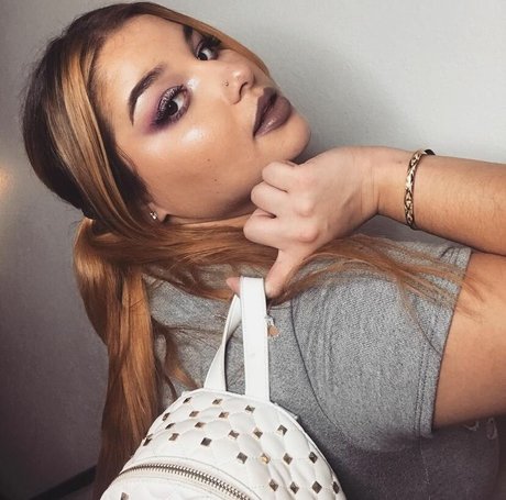 Ilianna OnlyFans Bilder