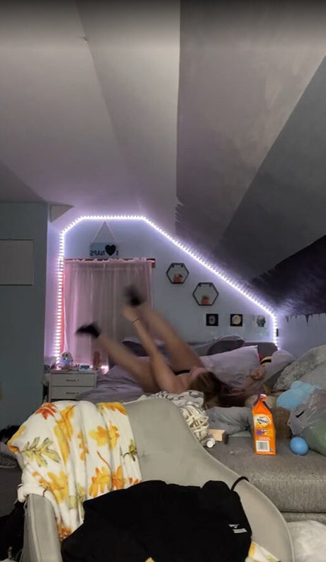 Emily L OnlyFans Pornografie