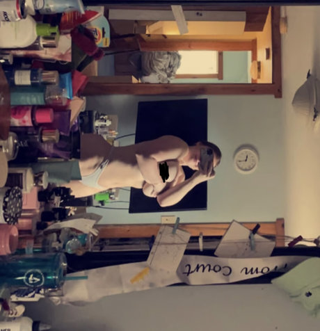 Emily L OnlyFans-Inhalte