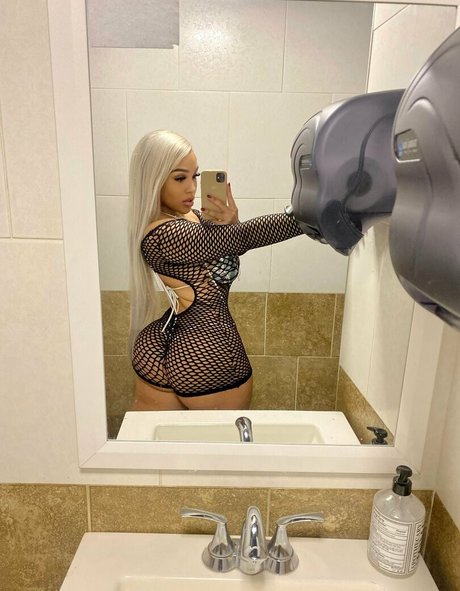 neljassenia OnlyFans Leak