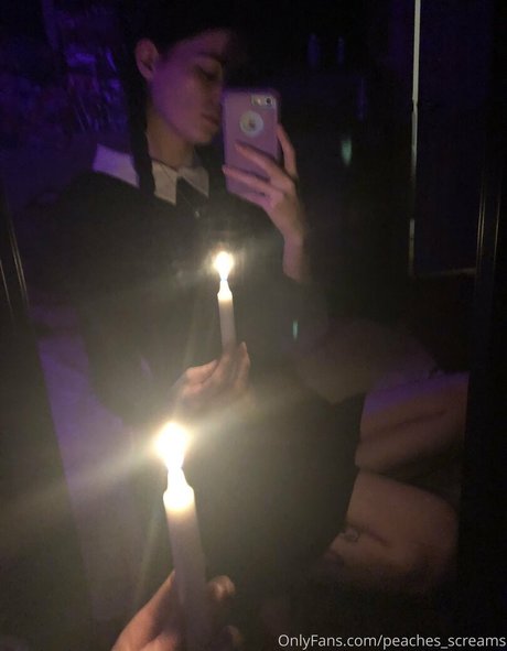 peacheyscreams OnlyFans Nacktbilder