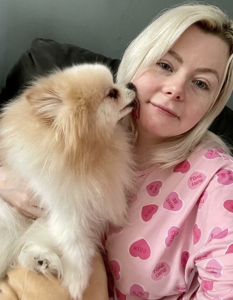 Naughty Danni OnlyFans öffentliche Fotos OnlyFans