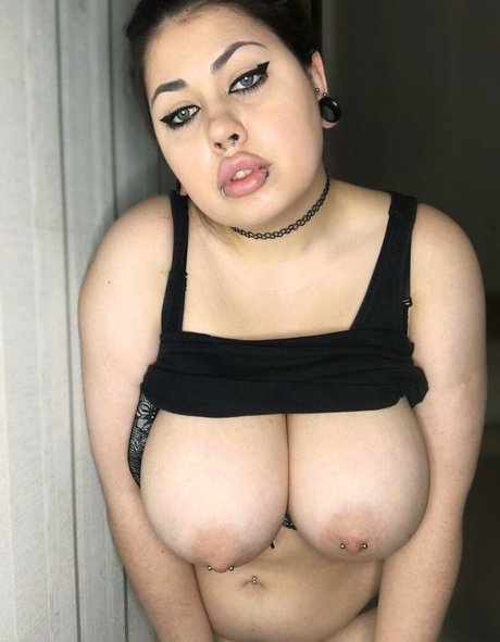 Mona Mia OnlyFans Sex