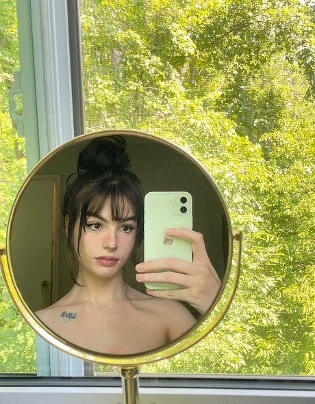 hiravenrose XXX OnlyFans