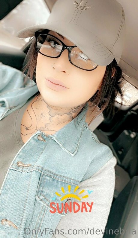 devinebria OnlyFans Nacktbilder