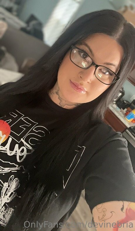 devinebria OnlyFans Nackt