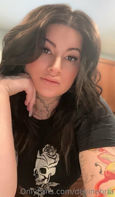 devinebria Leaks von OnlyFans