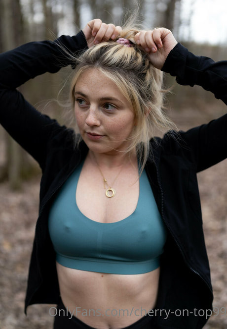 Cherry on top99 Nacktbilder geleakt OnlyFans Nacktporno