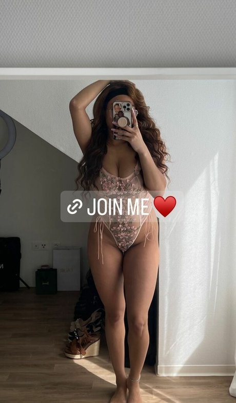 Ashleyroseglam OnlyFans Sex geleakt
