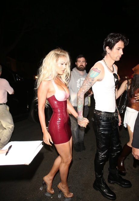 strand nackt onlyfans Pornografisch Bilder