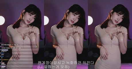 yule__0 03 Nacktbilder von OnlyFans