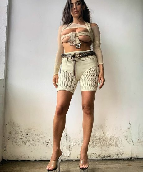 Bianca Censori Nacktbilder auf OnlyFans