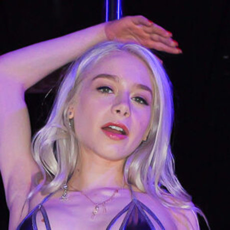 Scarlett Hampton OnlyFans Model Bilder