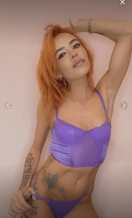 Plum1987 Oben ohne OnlyFans