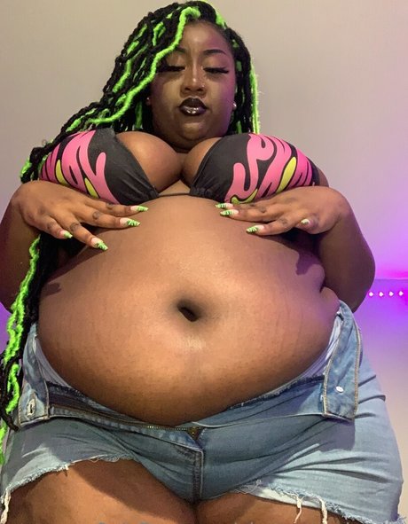 phat ass phoebe Nacktbilder von OnlyFans geleakt