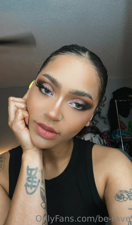 be rave OnlyFans geleakte Brüste