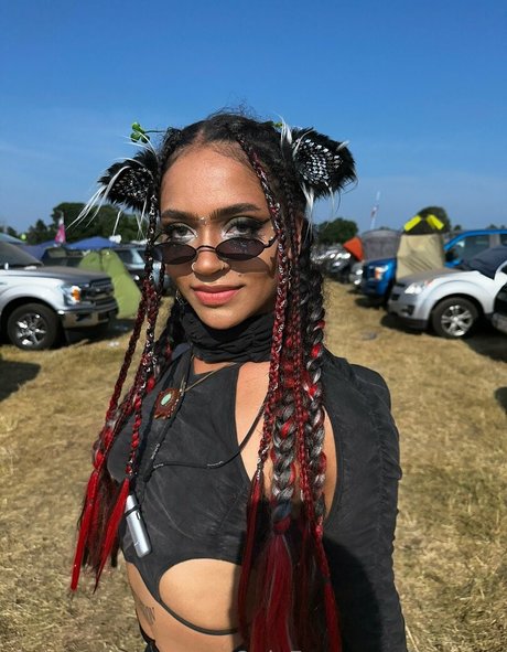 be rave OnlyFans-Archiv