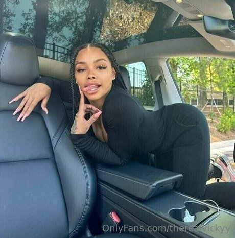 therealvickyy OnlyFans-Pornos