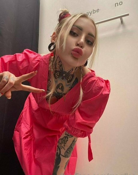 marrllaa Nacktbilder OnlyFans Leaks