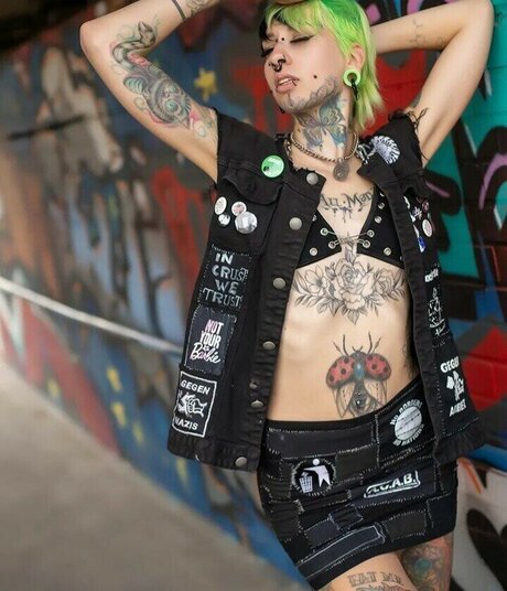 micky009 NSFW OnlyFans