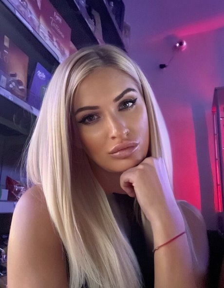 CrystalElise Nacktbilder OnlyFans geleakt