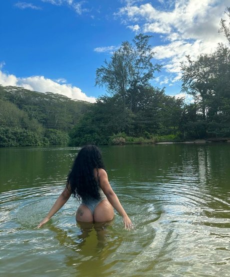 SZA OnlyFans Brüste Bild