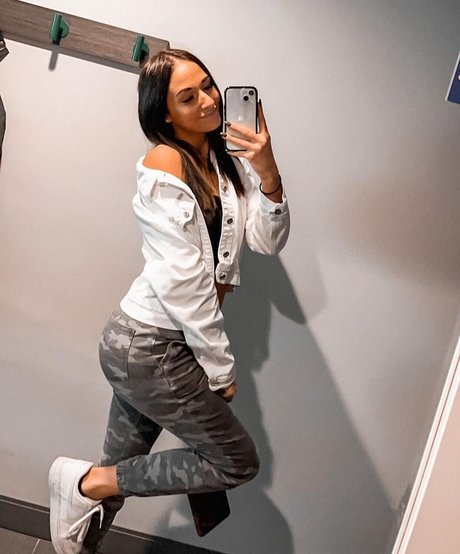 Emily Jaye Nacktbilder geleakt OnlyFans