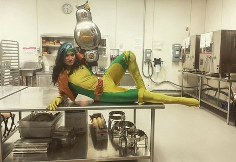 Kris Statlander OnlyFans Nackt Leak