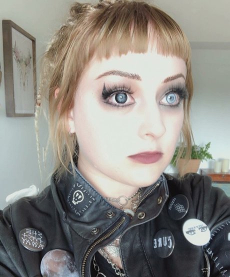 Mother Macabre OnlyFans-Seite