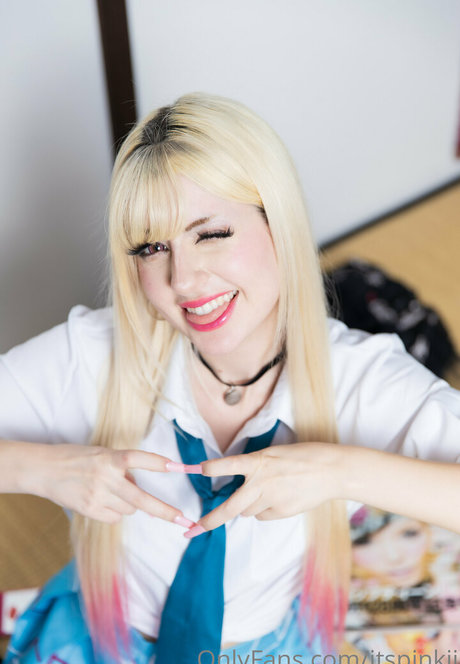 PiNKII Sex auf OnlyFans