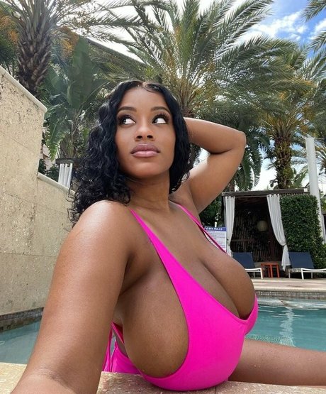 Yanithebbody1 OnlyFans-Leak