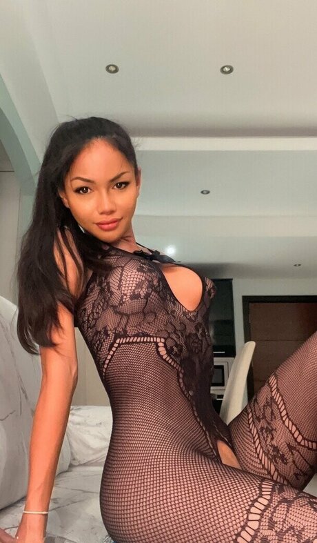 peachy lily Leaked OnlyFans Content