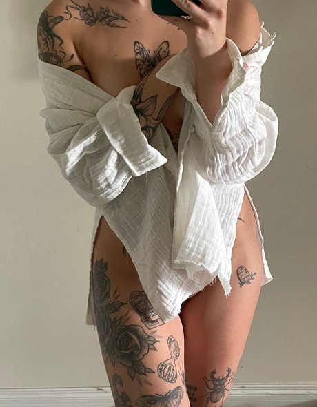 bugurl OnlyFans Leak