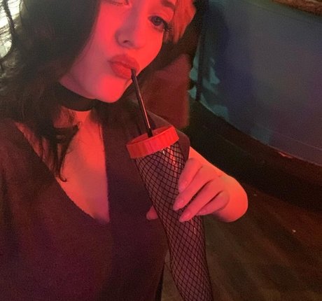 Kat Dennings Kostenlose OnlyFans-Inhalte