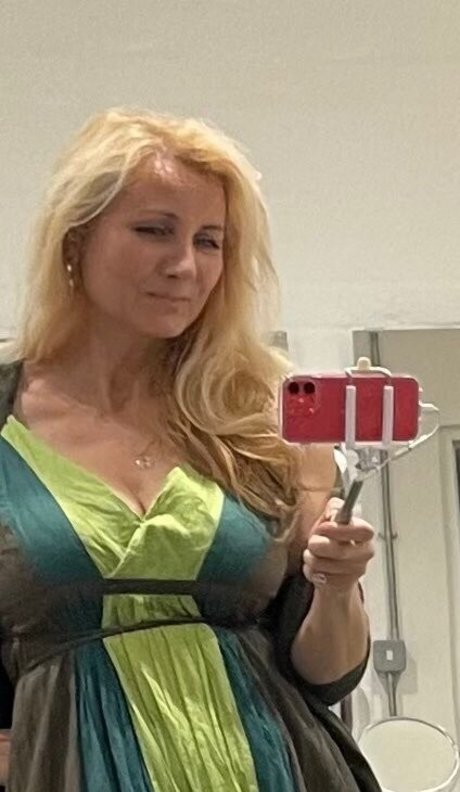 Corrinne Wicks Nacktbilder von OnlyFans