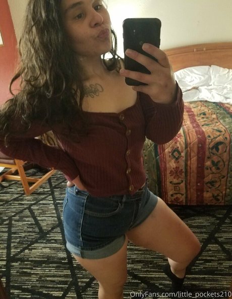 little pockets210 OnlyFans Nackt Leaks
